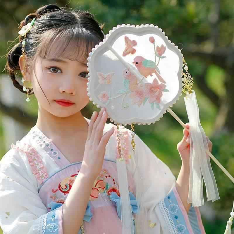 団扇 アンティーク 刺繍 漢服 ダンス クラシック 中国風 長短 ハンドル ラウンド 特殊形状 ホワイト タッセル 竹 花 パンダ うさぎ かわいい 夏 子供用