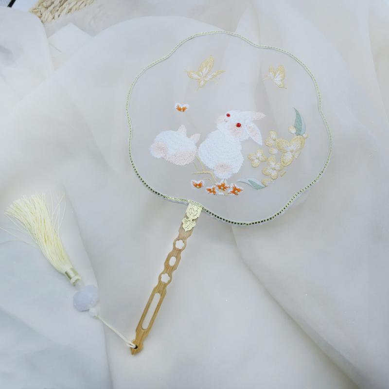 中国 うちわ 刺繍 子供 大人 両面 八弁 アンティーク ショート ロング タッセル パール 宮廷 漢服飾り チャイナ風 小物 舞踊 納涼グッズ 花火大会 かわいい 透け感 花 鶴 うさぎ