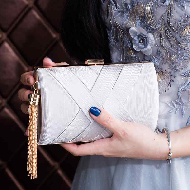 アイスクリーム型　ビジュー　ストーン　クラッチバッグ　パーティー　カクテル アイスクリーム型 ビジュー ストーン クラッチバッグ パーティー