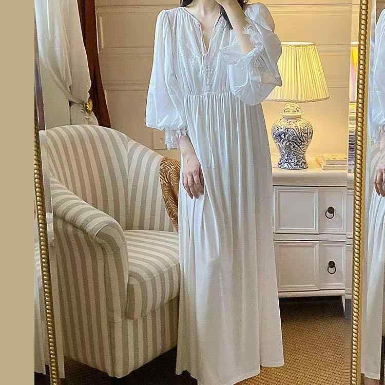 ネグリジェ 姫 可愛い パジャマ レディース 長袖 ワンピース 秋 プリンセス かわいい ロングスカート レトロスタイル ラウンドネック モダール生地 白 蓮の葉