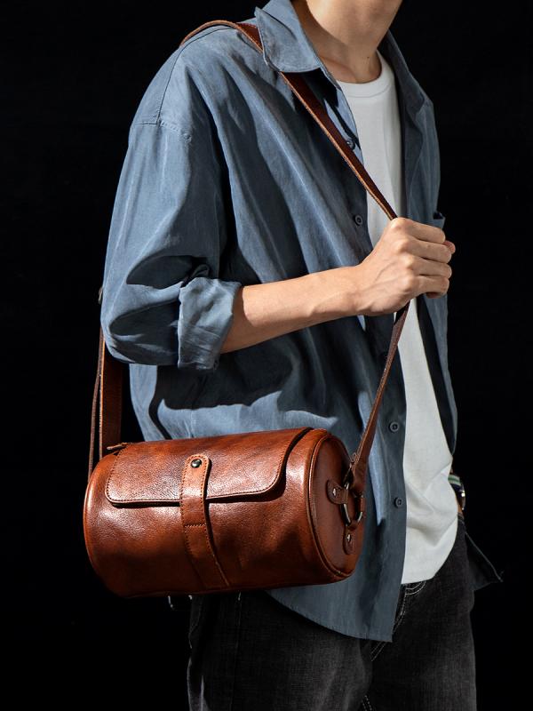 レトロ バッグ 牛革 ショルダー レザー 筒型 カジュアル コンパクト ジッパーバックル ポケット 仕切り付き 柔らかい 長さ調節 茶 黒