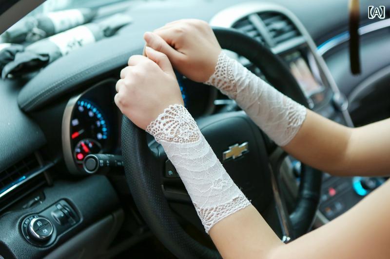 レース アームカバー おしゃれ リストバンド レディース 春夏 ショート 通気 ソフト 吸湿 ストレッチ 手首 傷跡 タ トゥー 隠し 日焼け防止 花柄 白 カーキ 黒 フリーサイズ