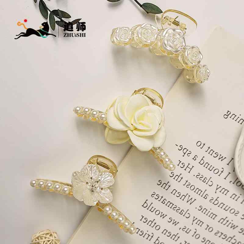 ヘアクリップ 大きめ まとめ髪 夏 飾り アクセサリー ハーフアップ ふんわり 豪華 パール 韓国 花 普段使い おでかけ パーティー かわいい 白 アイボリー