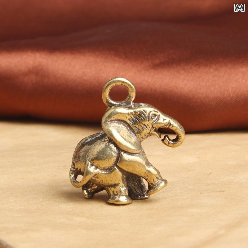 真鍮 キーホルダーパーツ ペンダントトップ アンティーク調 アクセサリー 縁起物 開運 銅 工芸品 彫刻 小物 小さめ 象 コレクション おしゃれ