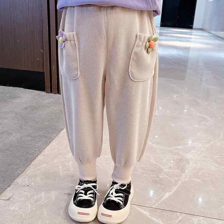 ズボン キッズ 女の子 ジョガー パンツ 春秋 ゆったり ウエストゴム 花 立体 リブ ポケット カジュアル 普段使い アウトドア コットン ベージュ 黒