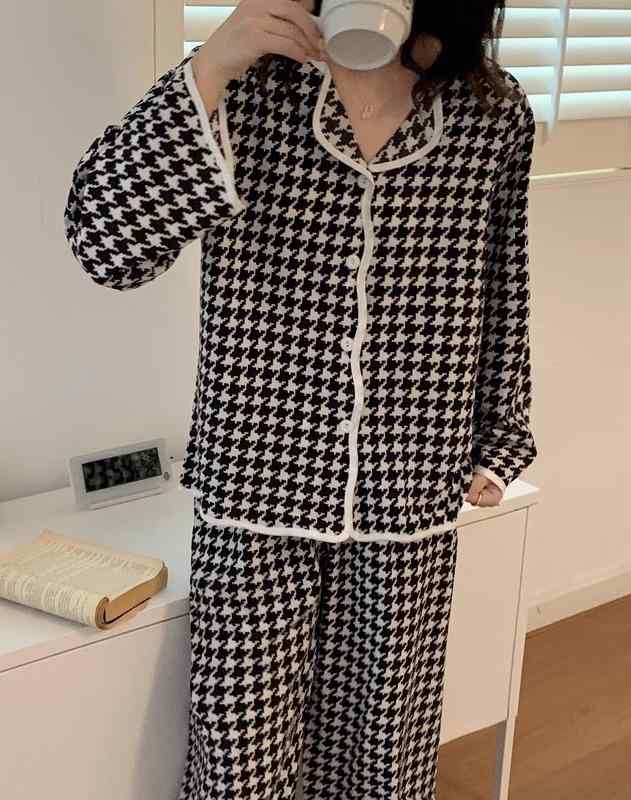 ルームウエア レディース 長袖 韓国 千鳥格子 パジャマ 上下セット 春秋 ひんやり 涼しい 快適 ゆったり ウエストゴム 大きいサイズ 前開き 襟 ボタン 柄 クマ 羽 りぼん おしゃれ 白 黒