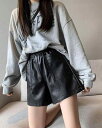 レディース レザー ショートパンツ 秋冬 カジュアル ゆったり スリム ウエストゴム PU 普段使い 摩耗 ワイドレッグ 大きいサイズ シンプル 厚手 ポリエステル スリット 柔らかい 黒 ポケット