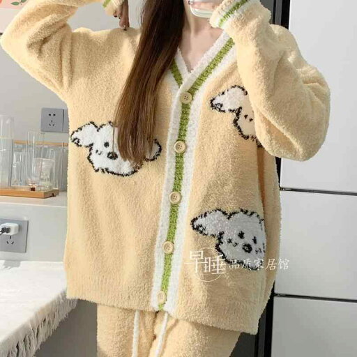 ルームウェア パジャマ レディース 秋冬 かわいい もこもこ ふわふわ 起毛 厚手 暖かい 部屋着 上下 セットアップ ニット 前開き ウエストゴム 長袖 ロングパンツ ボタン Vネック ゆったり 柔らかい 快適 旅行 お泊り 甘い 犬 青 黄色 ルームウェア パジャマ レディース 秋冬 かわいい もこもこ ふわふわ 起毛 厚手 暖かい 部屋着 上下 セットアップ ニット 前開き ウエストゴム 長袖 ロングパンツ ボタン Vネック ゆったり 柔らかい 快適 旅行 お泊り 甘い 犬 青 黄色
