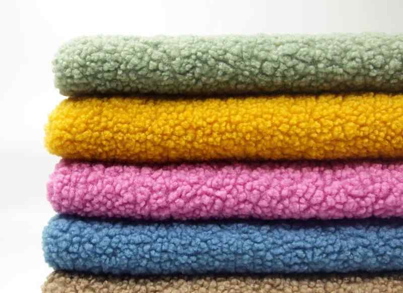 生地 ふわふわ 布 プラッシュ ハンドメイド 手芸 リメイク 人形 着ぐるみ 背景 装飾 衣装 ソファカバー シンプル 赤 黒 茶 無地