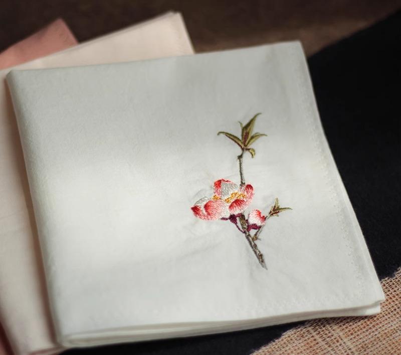 ハンカチ 刺繍 花 桃 枝 レディース 二重 ソフト 誕生日 プレゼント 吸汗性 ポケット チーフ 黄色 白 ピンク ワンポイント シンプル
