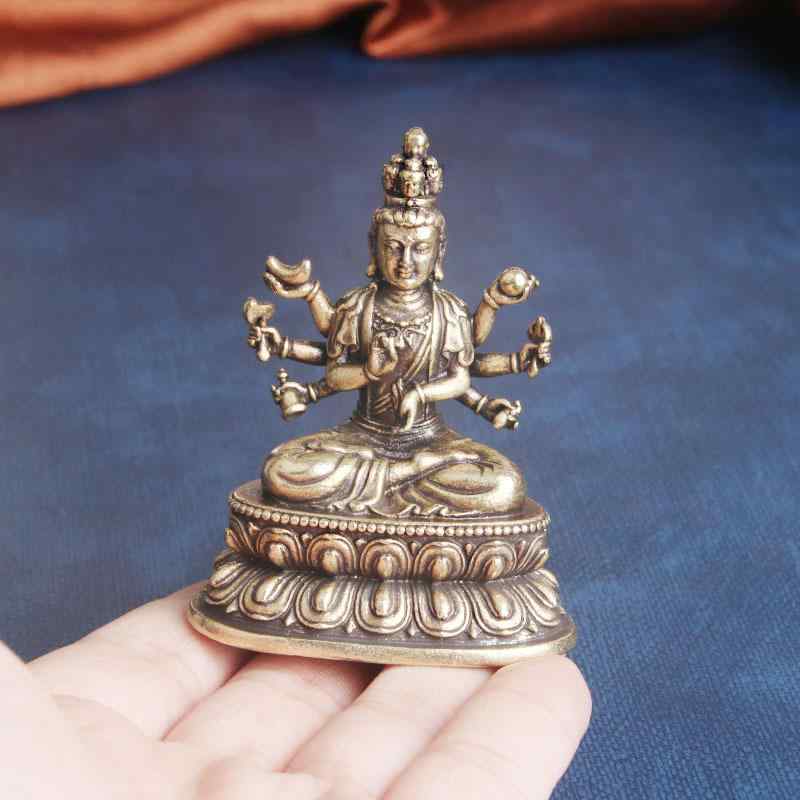 置物 インテリア レトロ 真鍮 千手 観音 像 卓上 装飾 仏像 手工芸品 コレクション 銅 精巧 彫刻 小さめ 軽量 チャイナ風 リビング 玄関