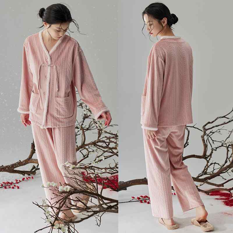 生地素材構成：ポリエステル繊維94.ポリウレタン弾性繊維(スパンデックス)6