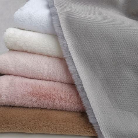 ふわふわ 布 生地 おしゃれ 手作り ハンドメイド DIY 素材 材料 厚手 ファー バッグ 帽子 装飾 ぬいぐるみ スリッパ マット 人形 綿 手芸 裁縫 シンプル 無地 ウール 白 ピンク グレー