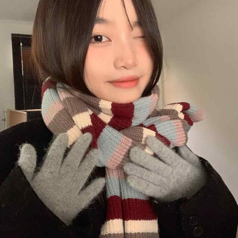 マフラー レディース 暖かい ニット 大人 女性用 冬 防寒 レトロ ストライプ 女の子 厚手 保温 プレゼント 韓国 普段使い レジャー お出かけ カジュアル かわいい カラフル