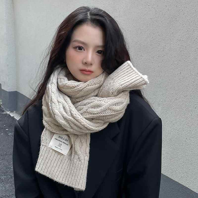 マフラー レディース 暖かい ニット 大人 女性用 冬 防寒 女の子 柔らかい ウール 厚手 韓国 保温 模様編み 通勤 普段使い お出かけ レジャー かわいい 白 ベージュ 赤