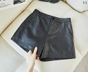 レザーショートパンツ 大人 レディース 秋冬 大きいサイズ ゆったり ボタン ポケット PU Aライン ワイド シンプル 無地 おしゃれ 黒