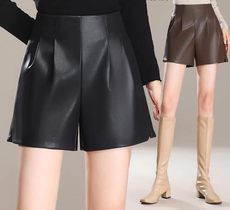 レディース ショートパンツ レザー 秋冬 ハイウエスト タック 後ろファスナー 体型カバー 脚長効果 ポケット カジュアル 大きいサイズ 無地 黒 茶色