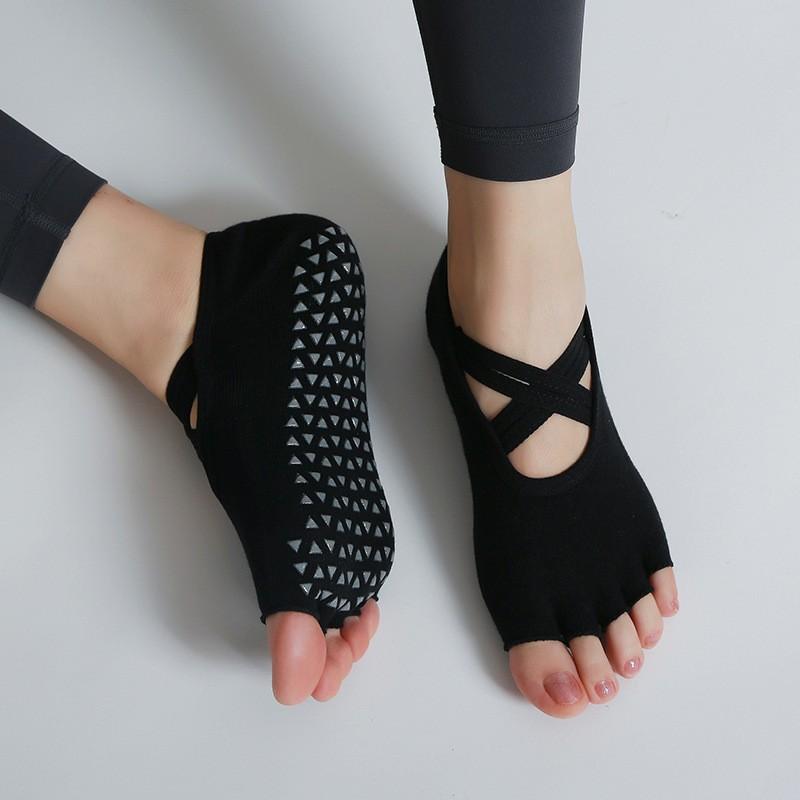 ヨガソックス 5本指 靴下 滑り止め ピラティス つま先あり 無し レディース くるぶし コットン シリコ..