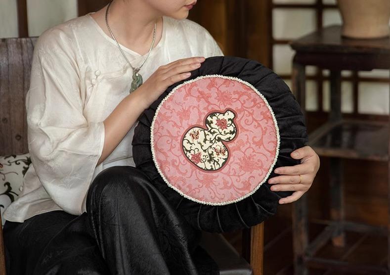 クッション 抱き枕 ひょうたん型 円形 蝶型 タッセル リビング 寝室 ソファ インテリア 装飾 ディスプ..