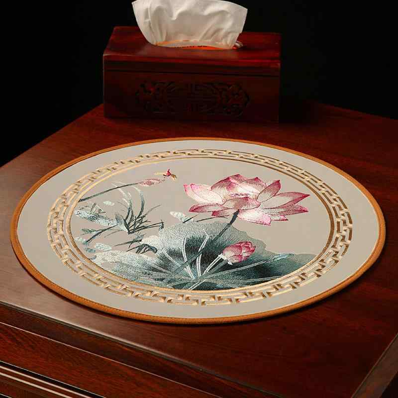 テーブルマット 円形 中国風 布 滑り止め 刺繍 リビング 寝室 チェスト 脇机 花瓶 装飾 インテリア 小物 防塵 カバー クロス エレガント おしゃれ 青 赤 黄 花柄