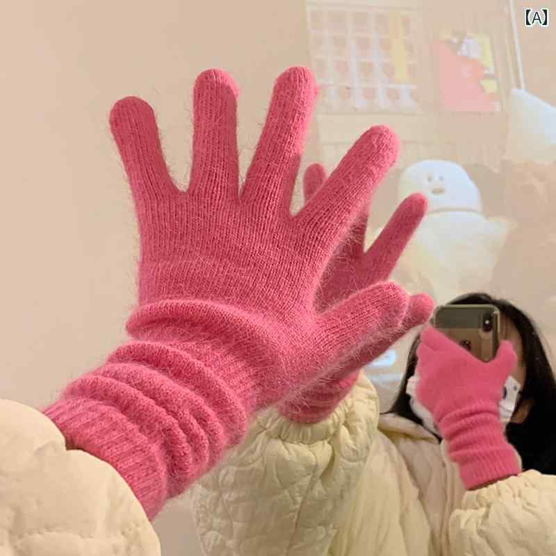 手袋 レディース 冬 暖かい かわいい スマホ対応 ロング ニット もこもこ ふわふわ 柔らかい 厚手 5本指 手首 防寒 保温 韓国 通勤 通学 自転車 学生 普段使い お出かけ アウトドア プレゼント カジュアル シンプル 無地 ピンク 黒 グレー