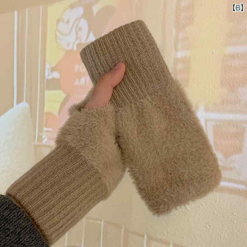手袋 レディース 指なし 冬 暖かい かわいい スマホ対応 ウール ふわふわ もこもこ 柔らかい 厚手 手首 グローブ 防寒 防風 保温 通勤 通学 自転車 学生 普段使い お出かけ アウトドア プレゼント カジュアル シンプル 無地 黒 カーキ ピンク