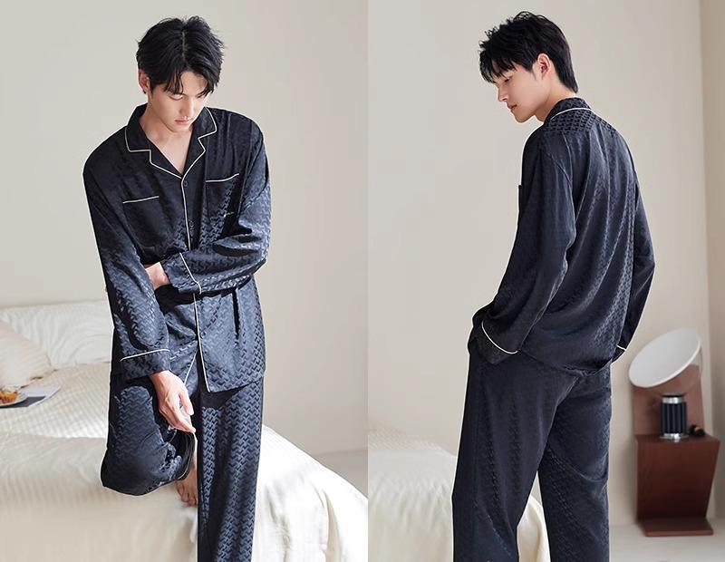 生地素材構成：ポリエステル繊維96.5 ポリウレタン弾性繊維(スパンデックス)3.5