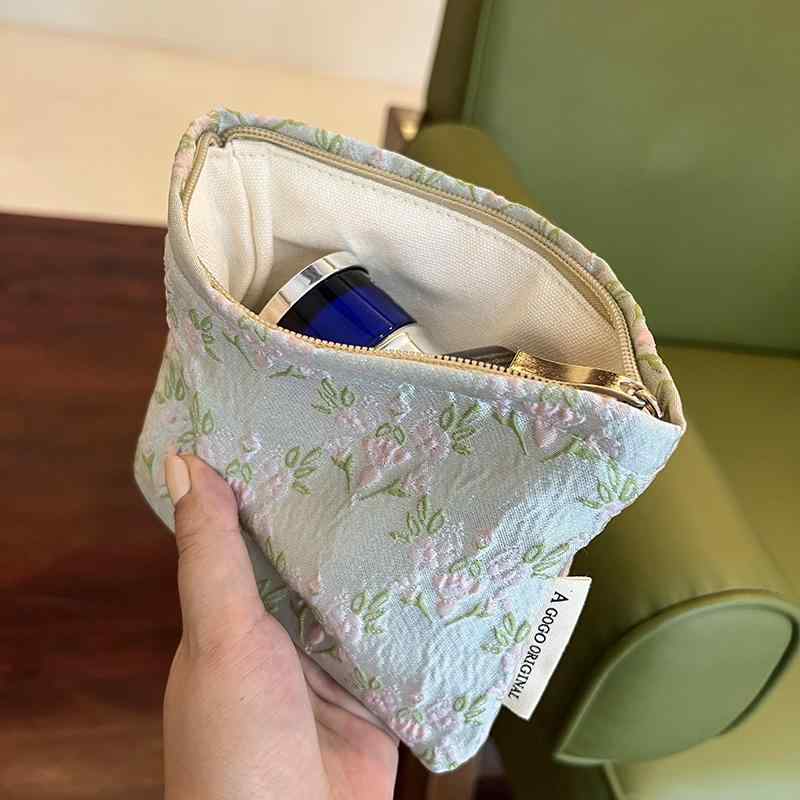 ポーチ 花柄 小さめ 化粧品 バッグ 収納 袋 ポータブル コンパクト 柔らかい ジッパー 布 英字 ロゴ タグ 母の日 プレゼント 緑 おしゃれ