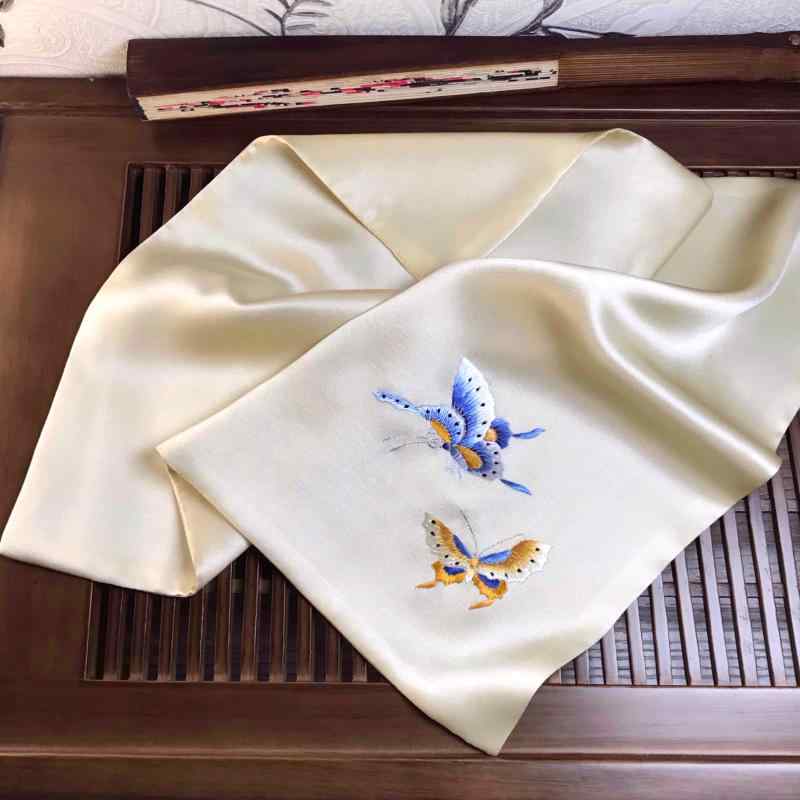 ハンカチ レディース 大人 刺繍 蝶 漢服 小さめ スクエア スカーフ チャイナ風 エレガント シンプル 無地 グレー ゴールド 白