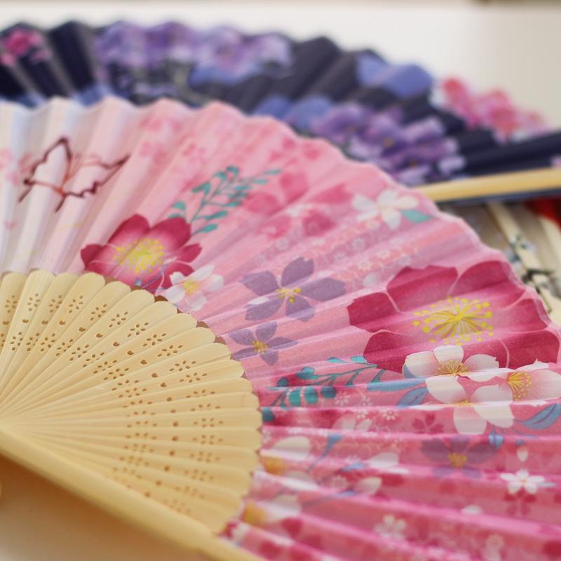 扇子 レディース 折りたたみ 和風 かわいい 桜柄 扇子 薔薇 山 猫 水玉模様 ピンク ブルー パープル ブラック 夏物 浴衣 着物 普段使い おしゃれ 女性用