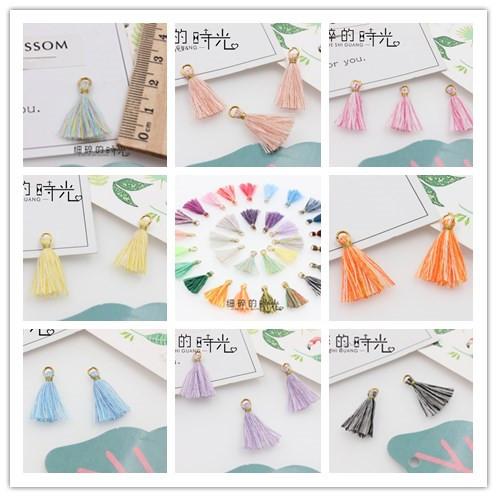 楽天フロントップ楽天市場店チャーム タッセル かわいい ミニ ウール ペンダント バッグ ブローチ アクセサリー ブレスレット ネックレス diy 手作り 素材 趣味
