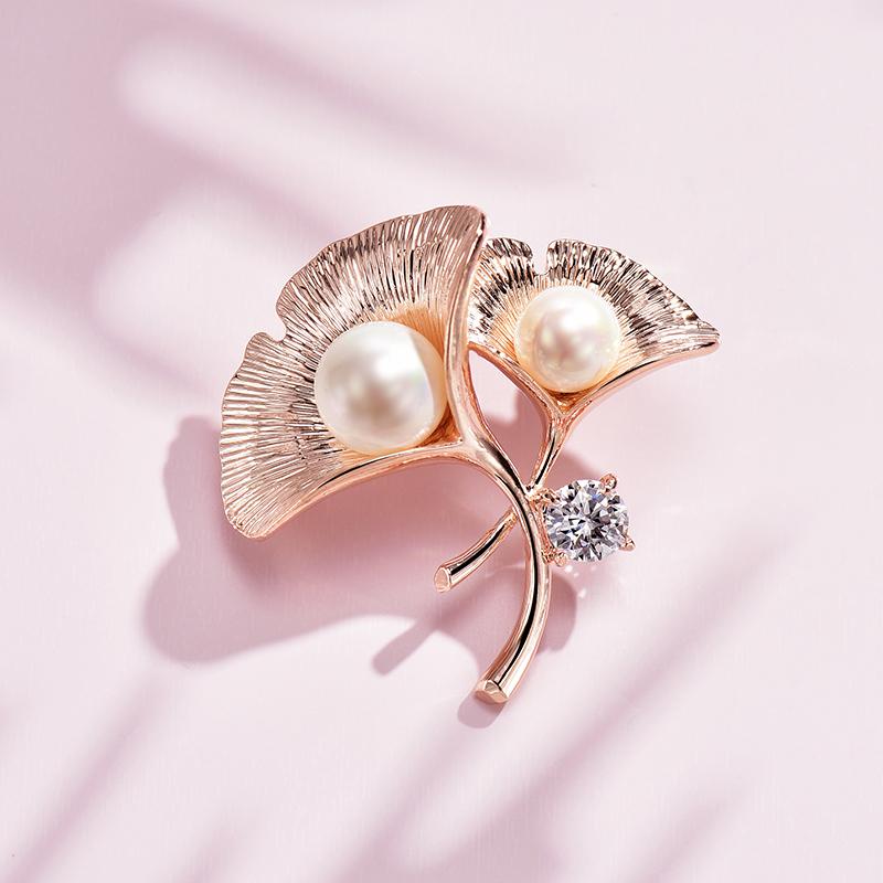 ブローチ レディース 女性用 イチョウ葉 パール 胸元 防止 クリップ おしゃれ スーツ フォーマル オフィス アクセサリー 小物