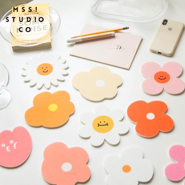 コースター テーブルマット フェルト 花柄 北欧風 韓国風 かわいい ナチュラル 断熱 食卓用 ダイニング 保護 プレイスマット プルメリア デイジー フラワーモチーフ おしゃれ