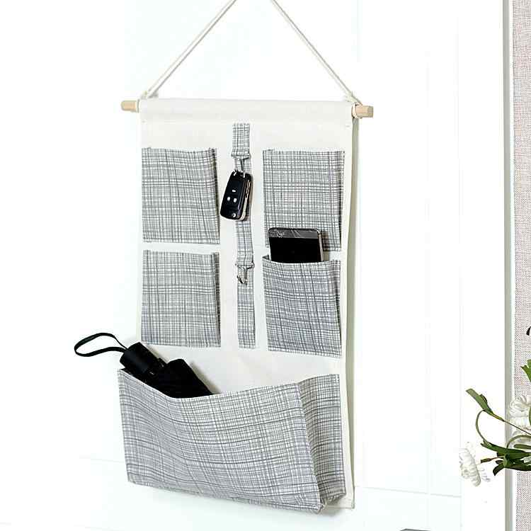 ウォールポケット ドア裏 玄関 壁面収納 鍵 傘 スマホ メガネ 郵便物 小物 おしゃれ 布製 吊り下げ式 マルチポケット 中型 整理整頓 省スペース 便利アイテム