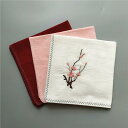 ハンカチ 女性用 梅の花 刺繍 レトロ 古風 綿麻 コットンリネン ダブルフェイス 汗拭き 漢服 和装小物 普段使い ギフト 贈り物 乳白 ピンク 深紅