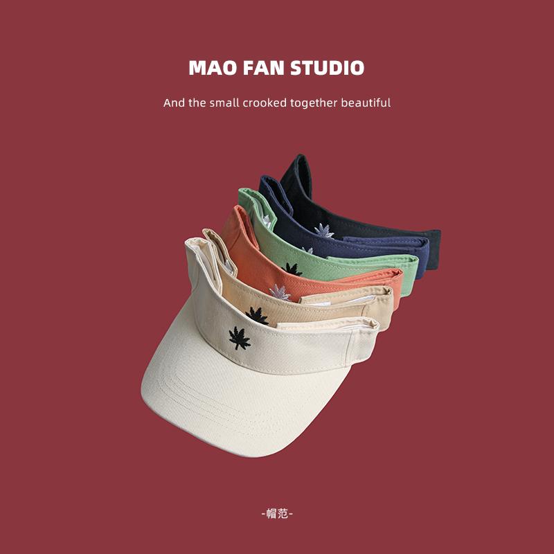 ・カテゴリ: サンバイザー・スタイル: カジュアル・主な素材: 綿・対象: 男女兼用・柄: ロゴ.楓の葉.小デージー・カラー展開: ブラック.ベージュ.フルーツグリーン.オレンジ.ネイビー.カーキ・サイズ: 調節可能・帽子のトップ形状: 丸型・つばの形状: 巻きつば・つばのスタイル: つば広