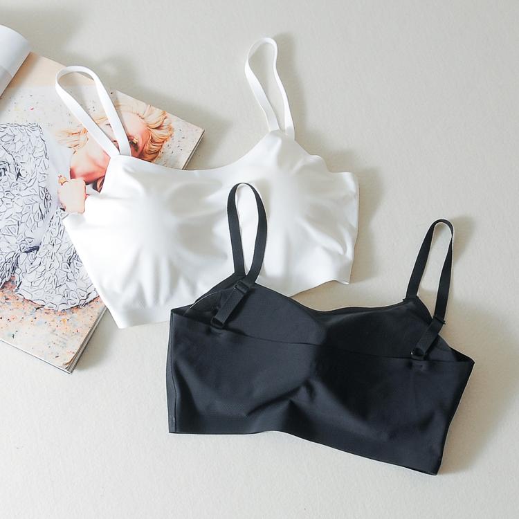 ブラトップ キャミソール レディース スポーツ インナー 接触冷感 カップ 透け防止 シームレス製 無地 白 ストレッチ 部屋着 ヨガ フィットネス 春夏 ブラ一体型
