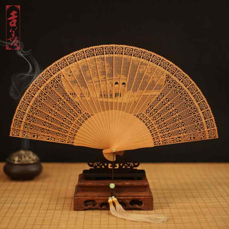 扇子 檀木 レーザー彫刻 インド風 透け 伝統工芸品 アンティーク調 香り コレクション 贈答品 レトロ ..