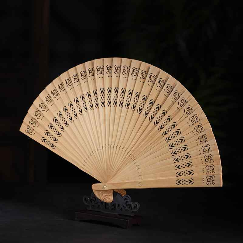 スタイル: 明清時代風 素材: 檀木 カラー: グリーン檀小型扇.崖柏小福字タイプ.崖柏小祥雲タイプ.高油崖柏無地タイプ（大）.崖柏大福字タイプ.ミャンマーハナ無地タイプ.グリーン檀無地タイプ.グリーン檀嫦娥奔月.グリーン檀孔雀開屏.グリーン檀松鶴延年.ブラッドサンダルウッド孔雀開屏