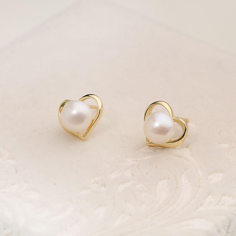 ピアス レディース 淡水パール ハートモチーフ シンプル ゴールドカラー イヤリング 韓国風 小顔効果 ..