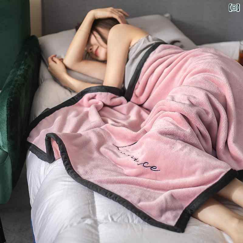 ブランケット 車用 オフィス 昼寝 携帯用 夏 フランネル ソファ ひざ掛け 薄手 軽...