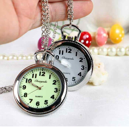 懐中時計 高齢者 学生 男女兼用 ビッグフェイス 夜光 大きな数字 見やすい クォーツ式 アナログ 合金製 キーホルダータイプ ポケットウォッチ 通勤 通学 普段使い シンプル レトロ 視認性