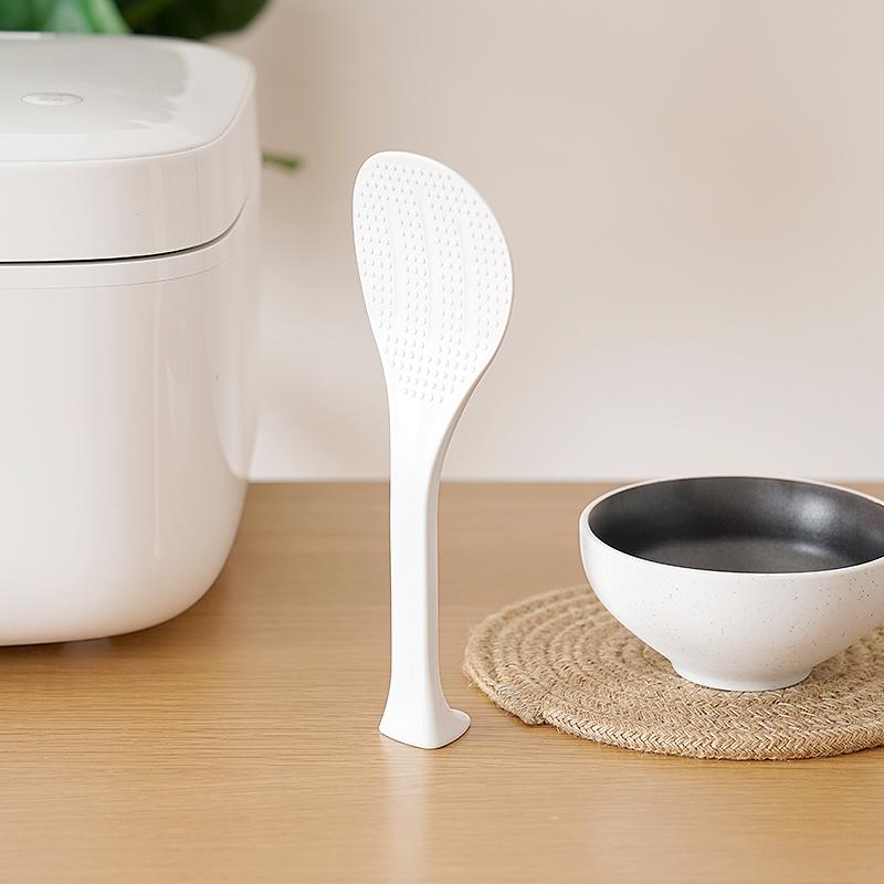 しゃもじ 立つタイプ 自立式 ご飯がくっつきにくい こびりつきにくい 炊飯器用 家庭用 キッチンツール ..