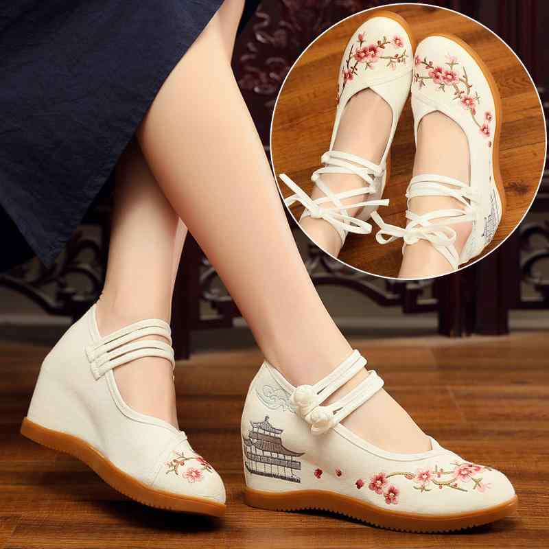 靴 レディース 民族風 エスニック 刺繍 布靴 インヒール ウェッジソール ハイヒール 7cmヒール レトロ 春夏 ストラップ ラウンドトゥ 普段使い 鶴柄 桃柄