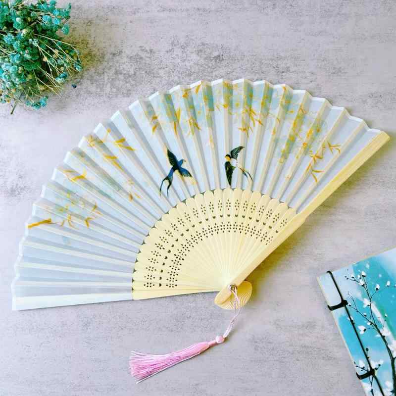 扇子 レディース 携帯用 折りたたみ式 張り 和風 レトロ風 桜柄 ダンス 演舞 浴衣 着物 普段使い 上品な竹製 夏必需品