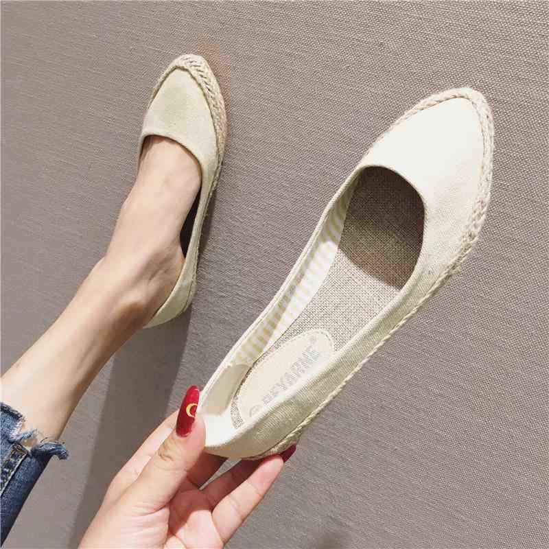 ・クロージャー: スリッポン・サイズ展開: 35.36.37.38.39.40.41・柄: 無地・スタイル: 韓国風・ヒール高: 1cm以下・トゥタイプ: ポインテッドトゥ・ヒールタイプ: フラット・ソール素材: ラバー・裏地素材: ・対象...