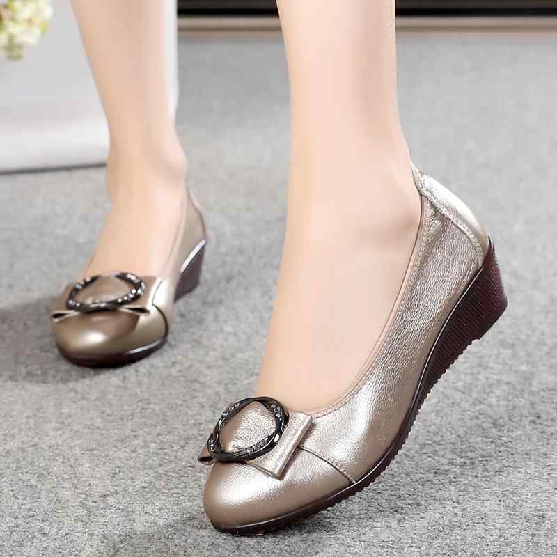 シューズ 女性用 ミセス ウェッジソール スリッポン 革 牛革 通気性 快適 ソフトソール ラウンドトゥ 浅履き カジュアル 革靴 普段使い デイリー