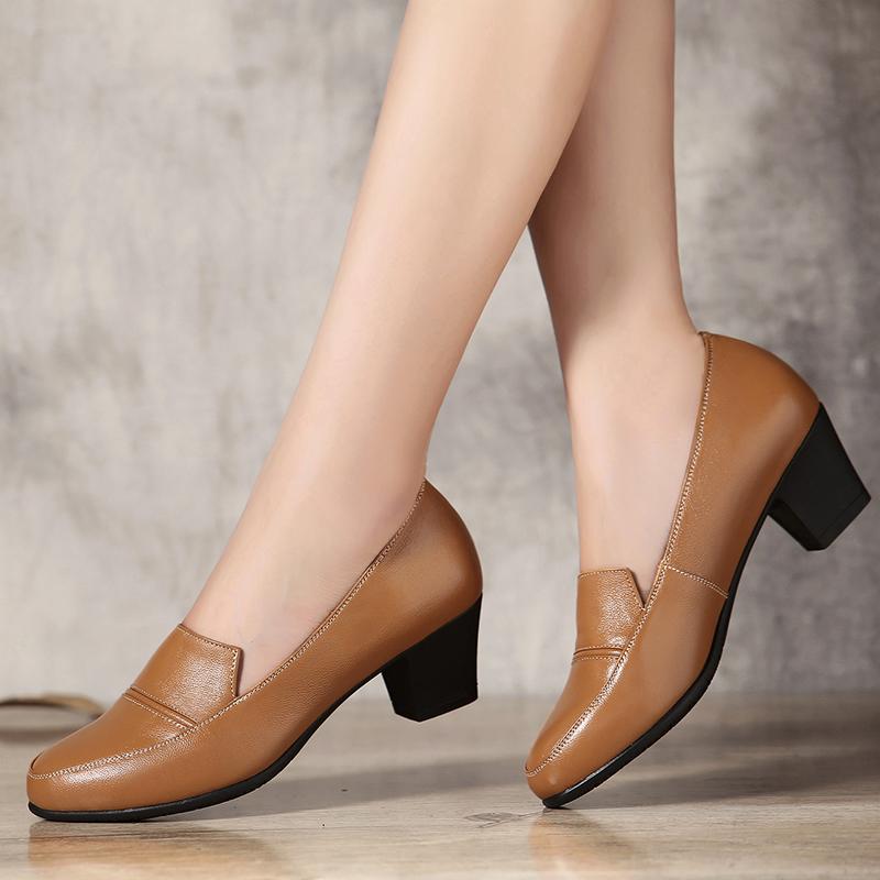パンプス レディース ミセス 革 牛革 ソフトレザー スリッポン ラウンドトゥ 太ヒール ミドルヒール 快適 クッション性 ソフトソール カジュアル 普段使い 大きいサイズ ブラック ブラウン