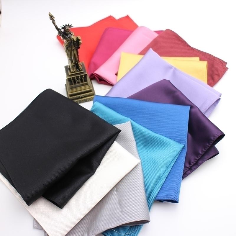 ポケットチーフ メンズ 男性用 無地 ビジネス フォーマル 結婚式 新郎 パーティー ドレスコード スーツ ジャケット 胸元 アクセント