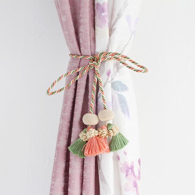 カーテンタッセル プリンセス 結び紐 穴あけ不要 シンプルモダン ロープ式 リボン ボール 装飾 かわい..